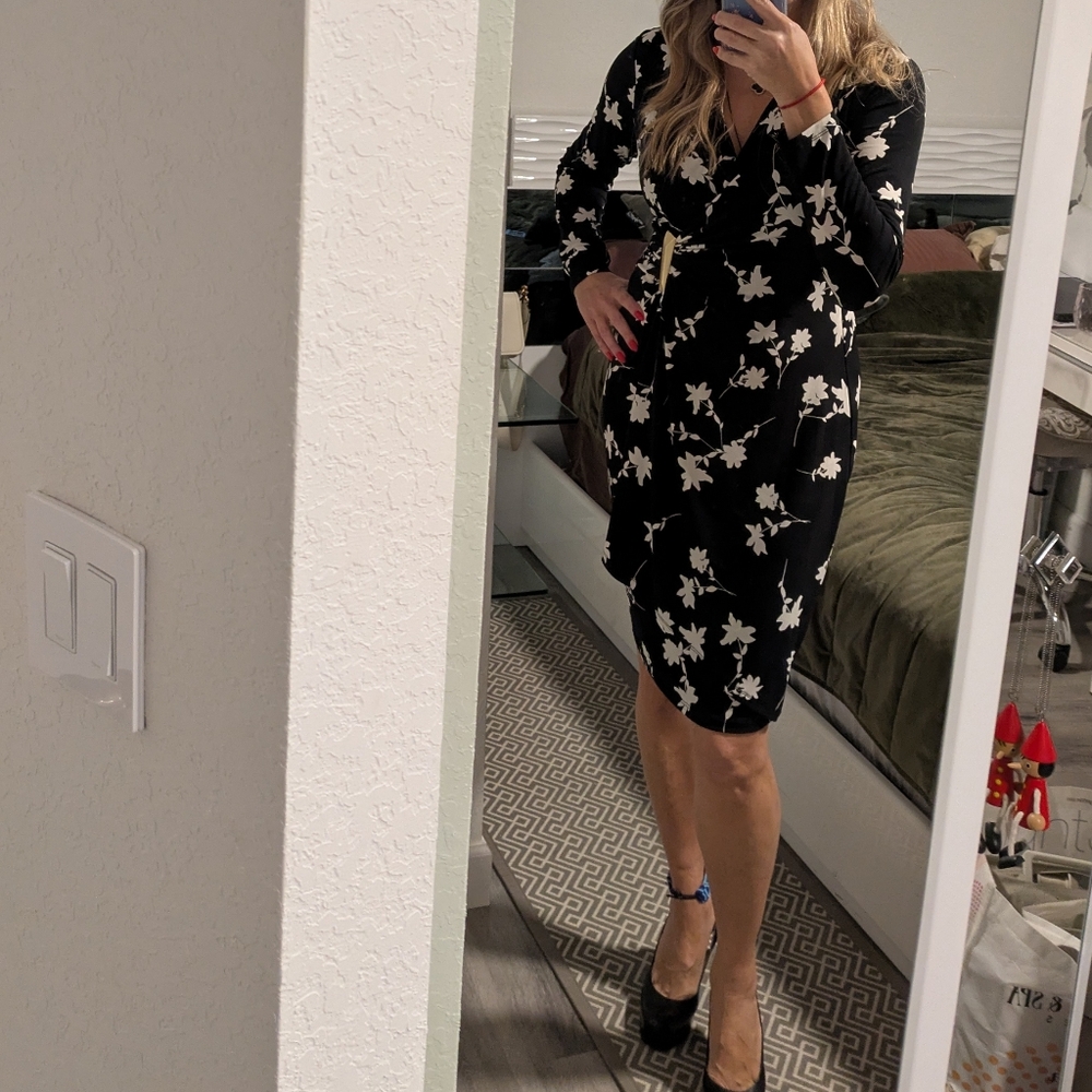Calvin Klein Black and White Floral Long Sleeve Dress Size 6